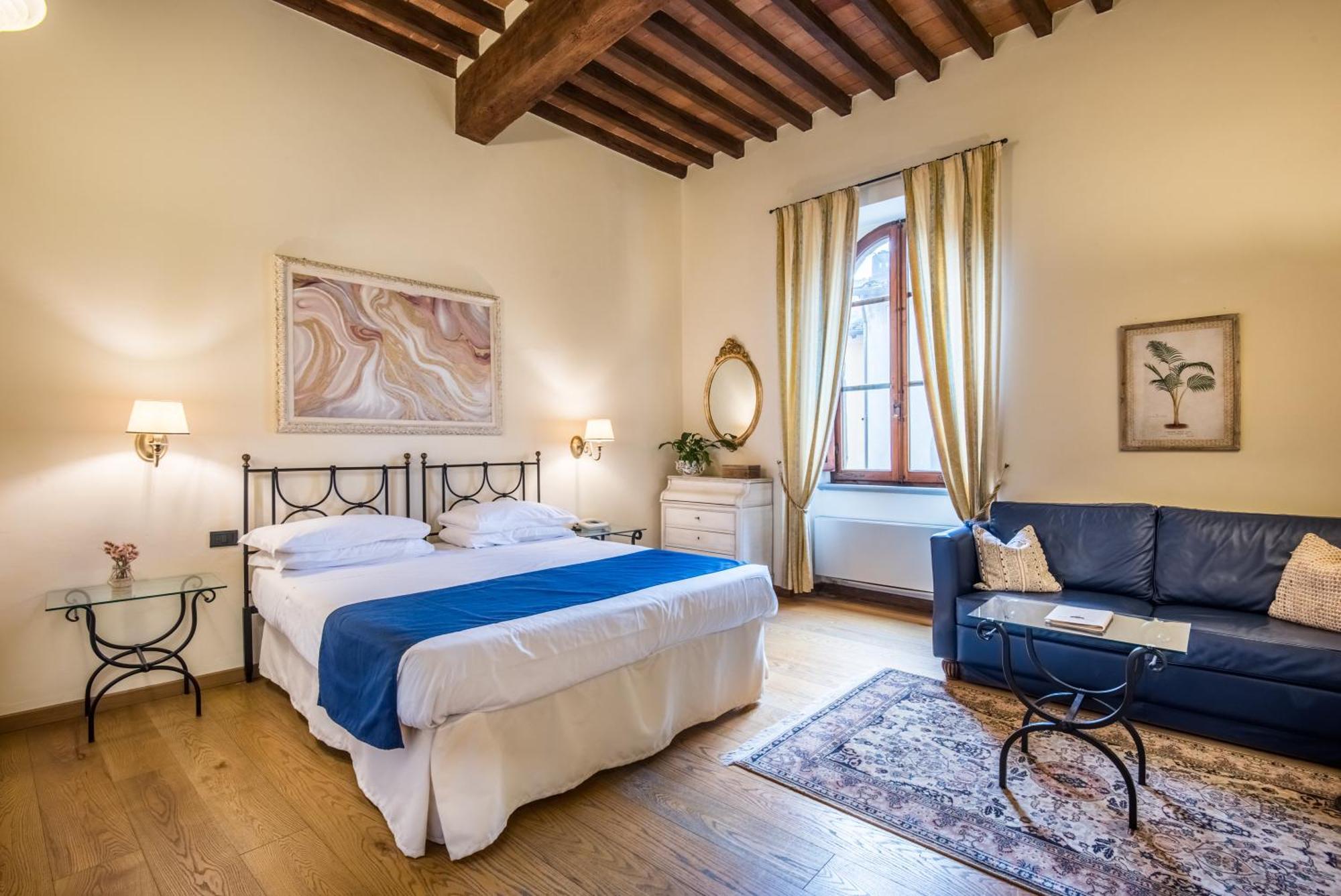 Hotel Palazzo Squarcialupi كاستيلّينا إنْ كْيانت المظهر الخارجي الصورة