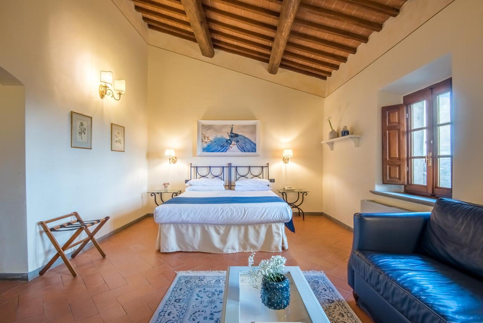 Hotel Palazzo Squarcialupi كاستيلّينا إنْ كْيانت المظهر الخارجي الصورة